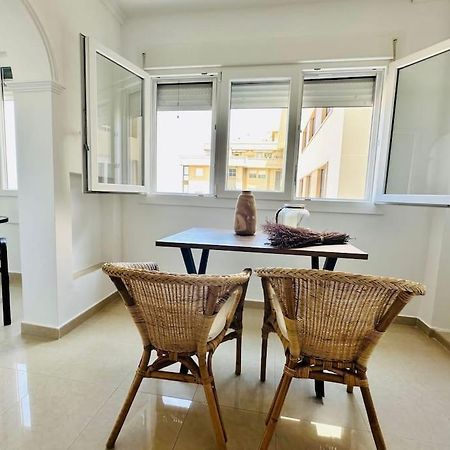 Apartamento A Pie De Playa. カディス エクステリア 写真