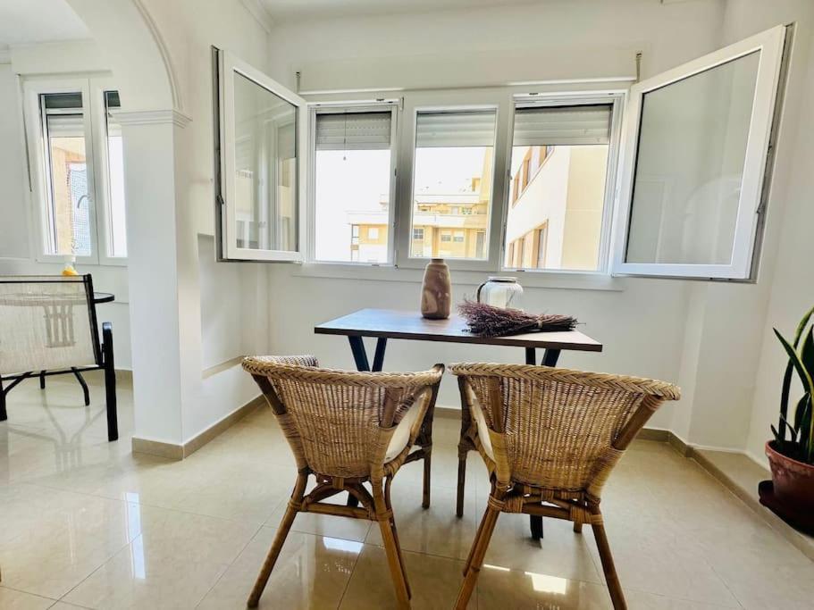 Apartamento A Pie De Playa. カディス エクステリア 写真